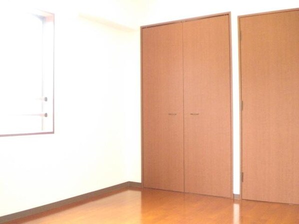 メゾンルミエールの物件内観写真